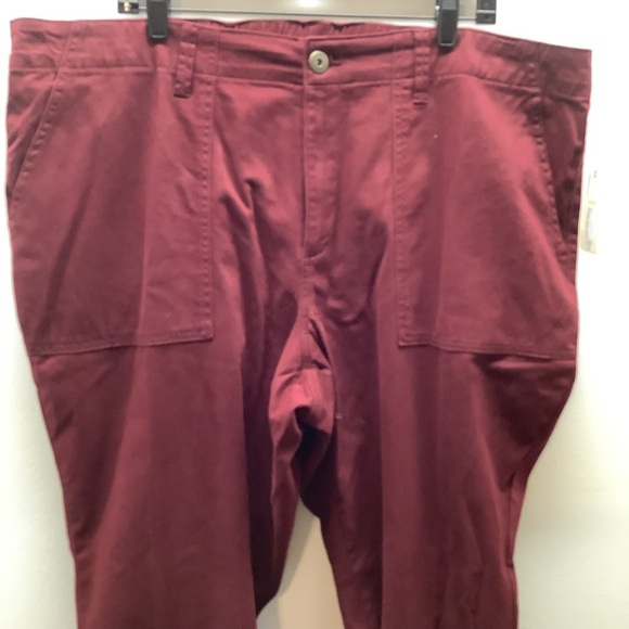 St.John’s Bay Size 22W Autumn Burgundy Pants With Pockets. New With Tags. - Picture 3 of 8